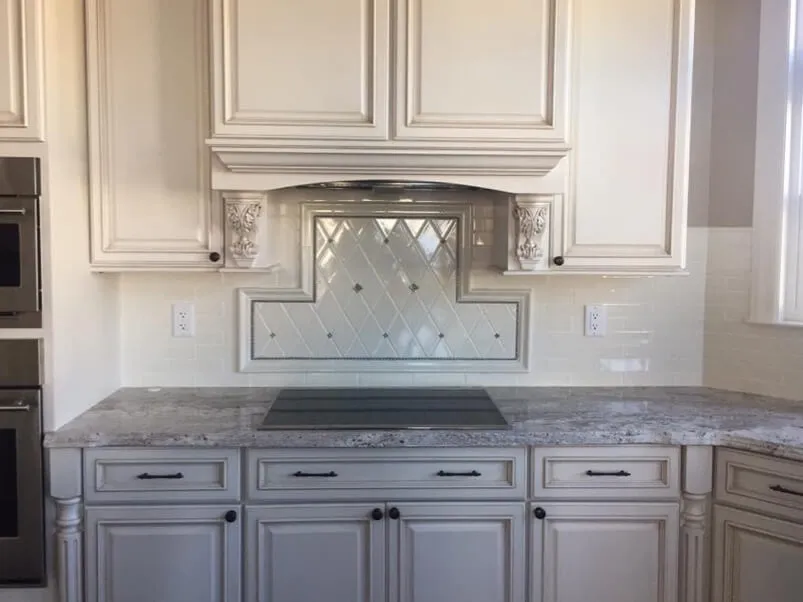 Kitchen backsplash | LeClaire Flooring